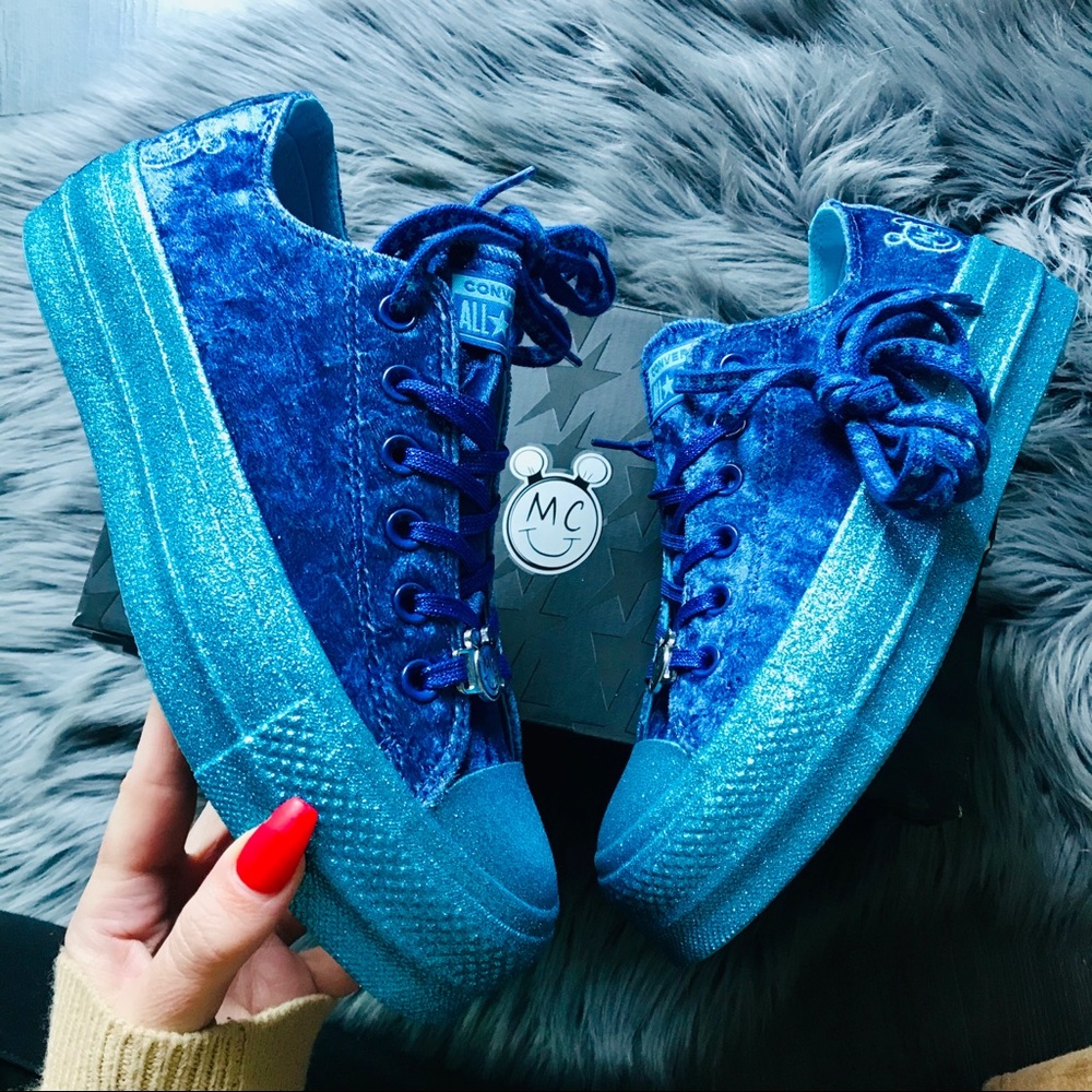 HP♡!NEW!! 🤩 CONVERSE X MILEY!!! ALLSTAR LOWTOP VELVET!!!